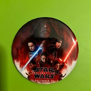 The last Jedi botton pin